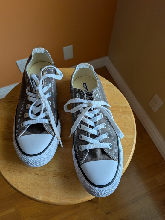 Converse Shoes - Converse Women’s Chuck Taylor Low Top Sneakers - Brown & White Size 8